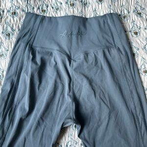 Gray Alphalete Kinetic Pulse Leggings